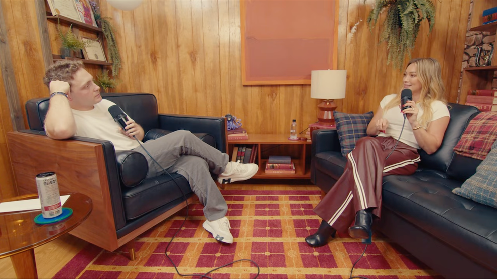 Jake Shane and Hillary Duff on "Therapuss" (Credit: Therapuss/YouTube)
